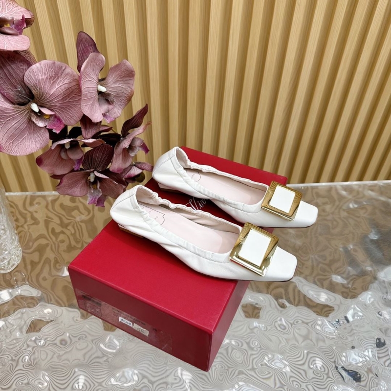 Roger Vivier flat shoes